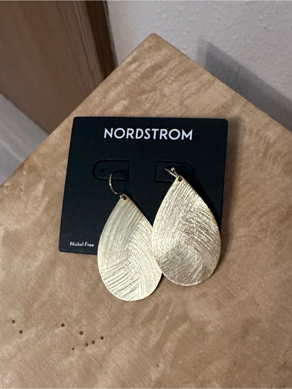 Nordstrom Gold Brushed Teardrop Dangle Earrings - Picture 3 of 5